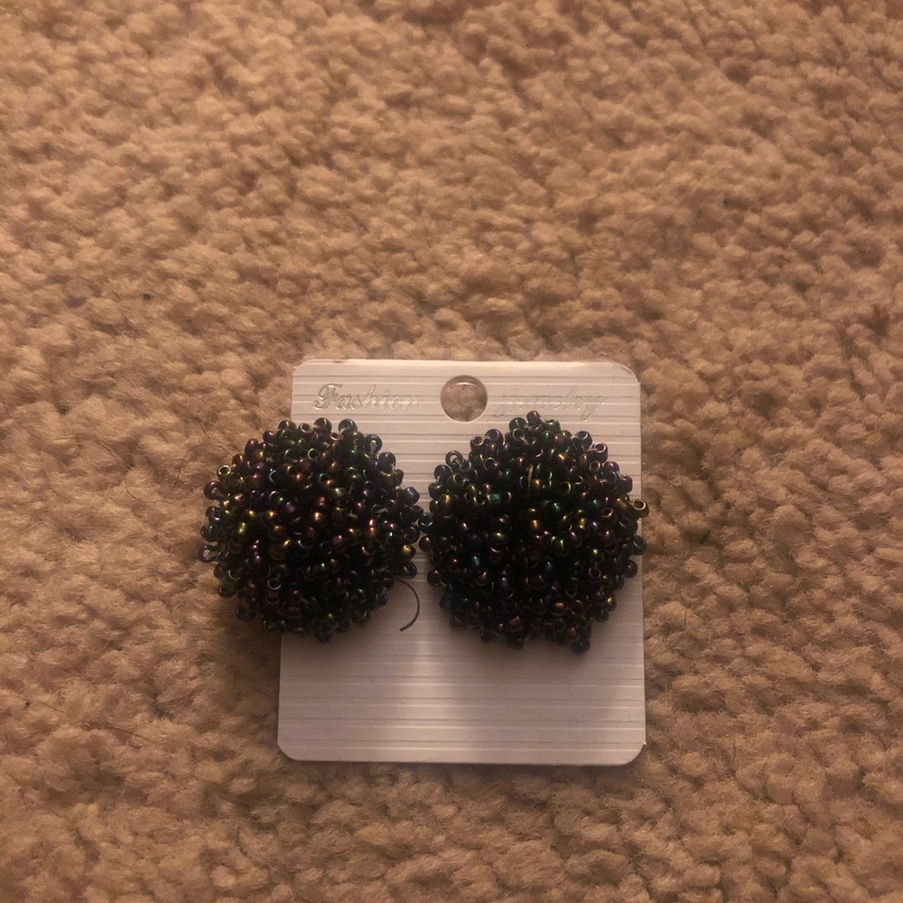 Fashion earrings